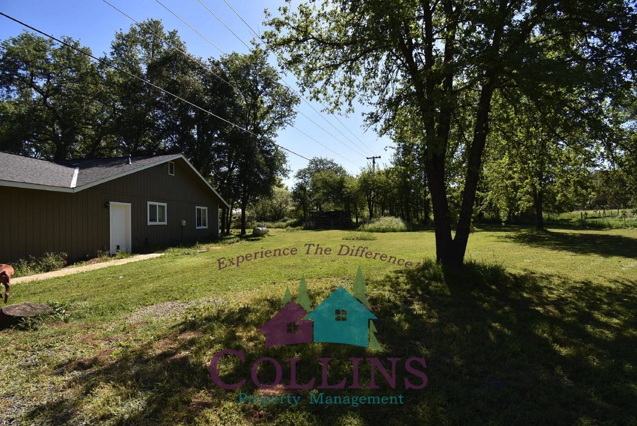 10343 Pheasant Ln - Photo 2 of 18