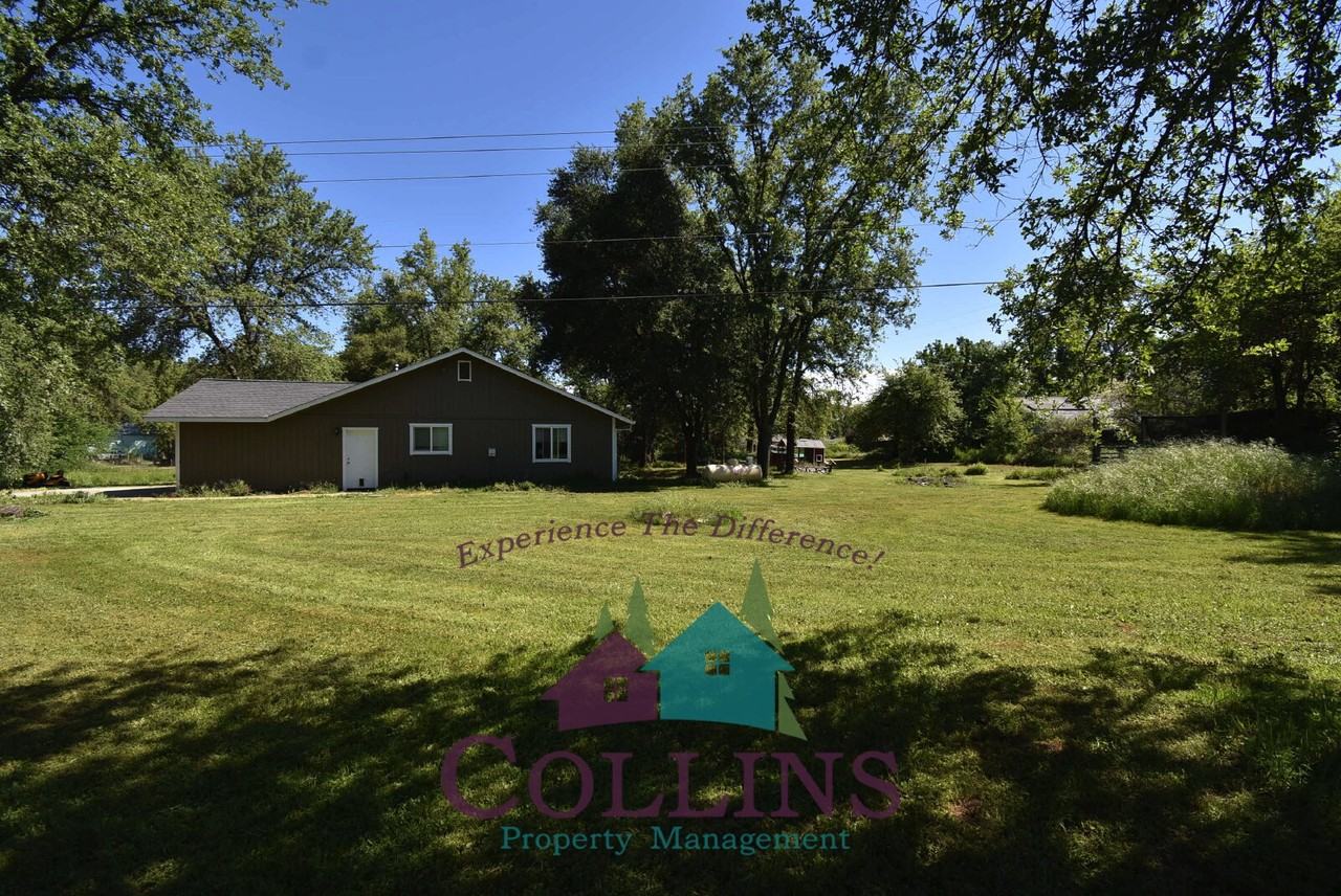 10343 Pheasant Ln - Photo 3 of 18