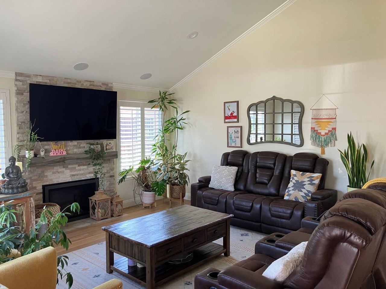 4620 Holycon Cir - Photo 2 of 18