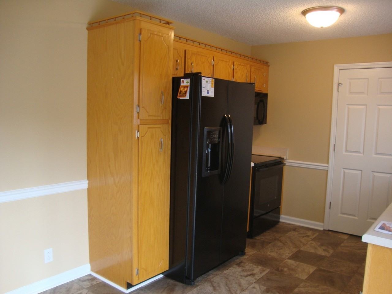 994 Roedeer Dr - Photo 4 of 12