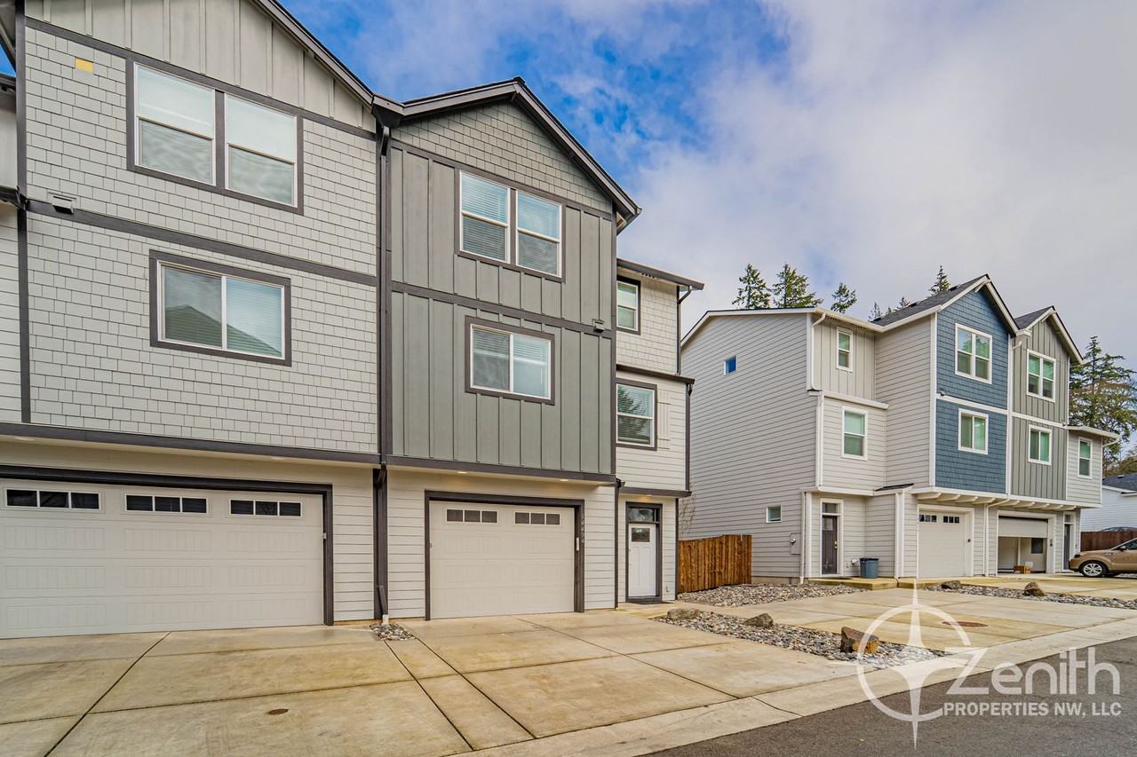 14422 Ne 22nd Ave - Photo 3 of 47