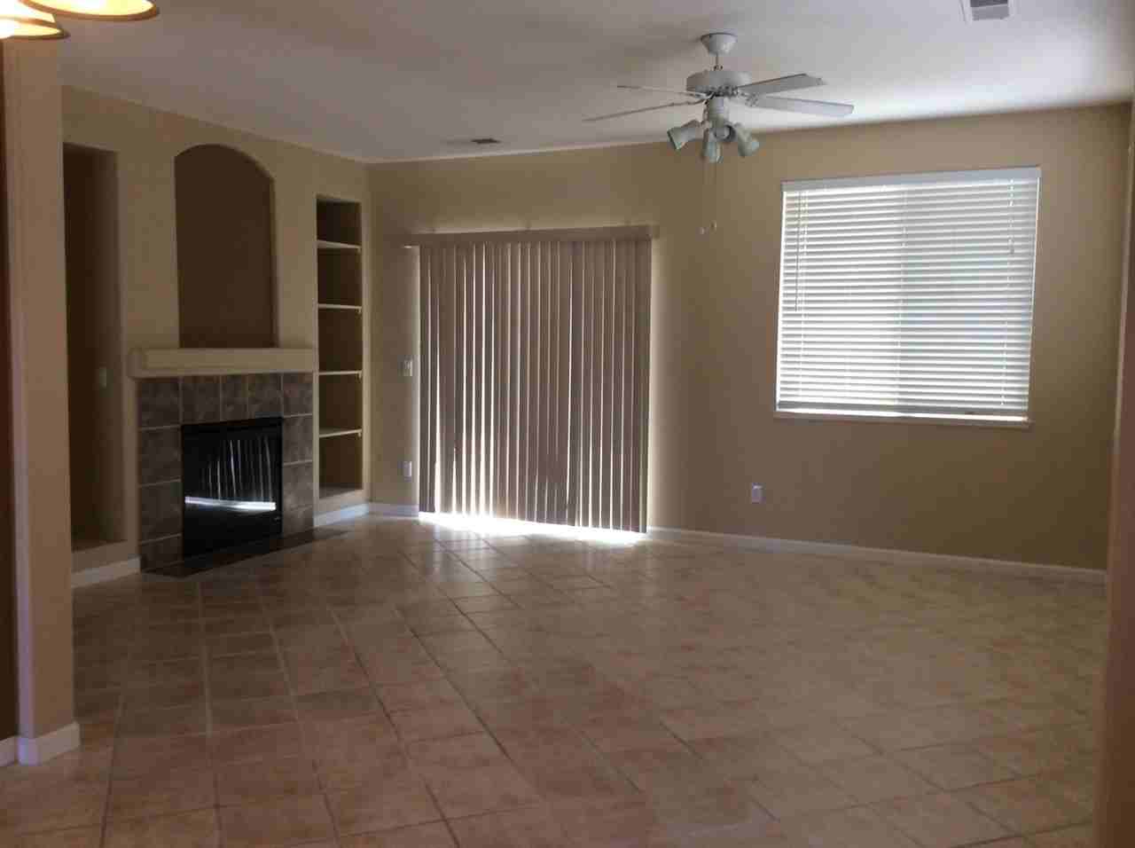 1815 Badlands Dr - Photo 2 of 17