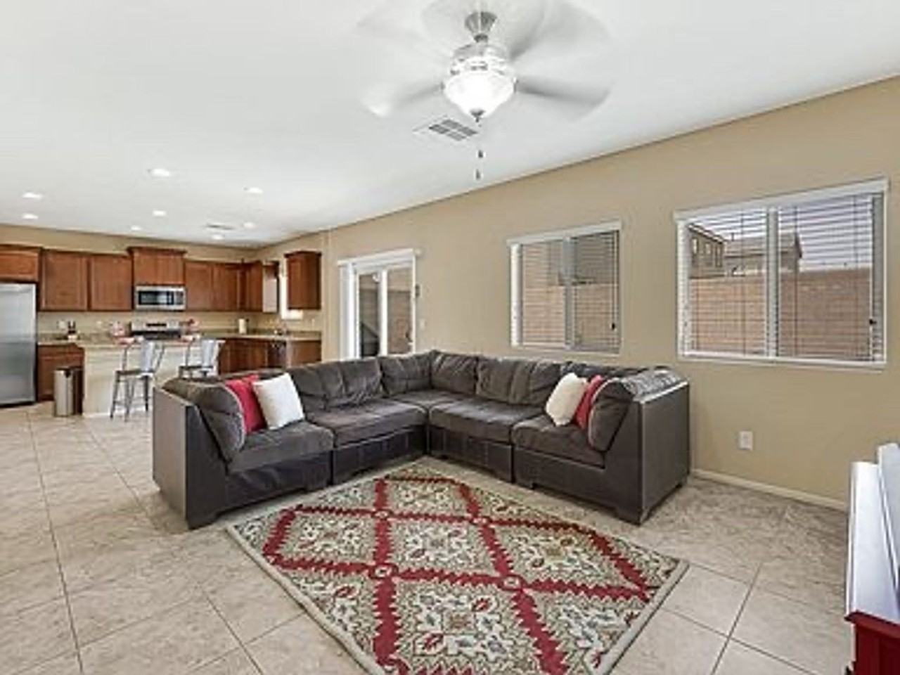 9122 Island Wolf Ave - Photo 6 of 32