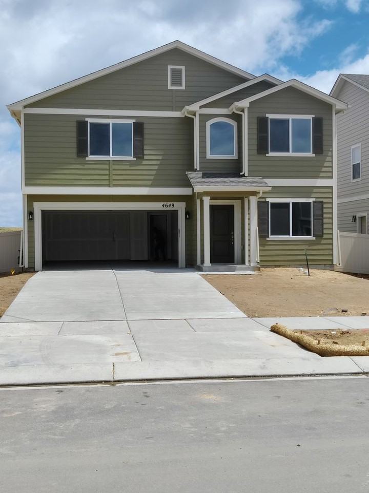 4649 Zircon Dr