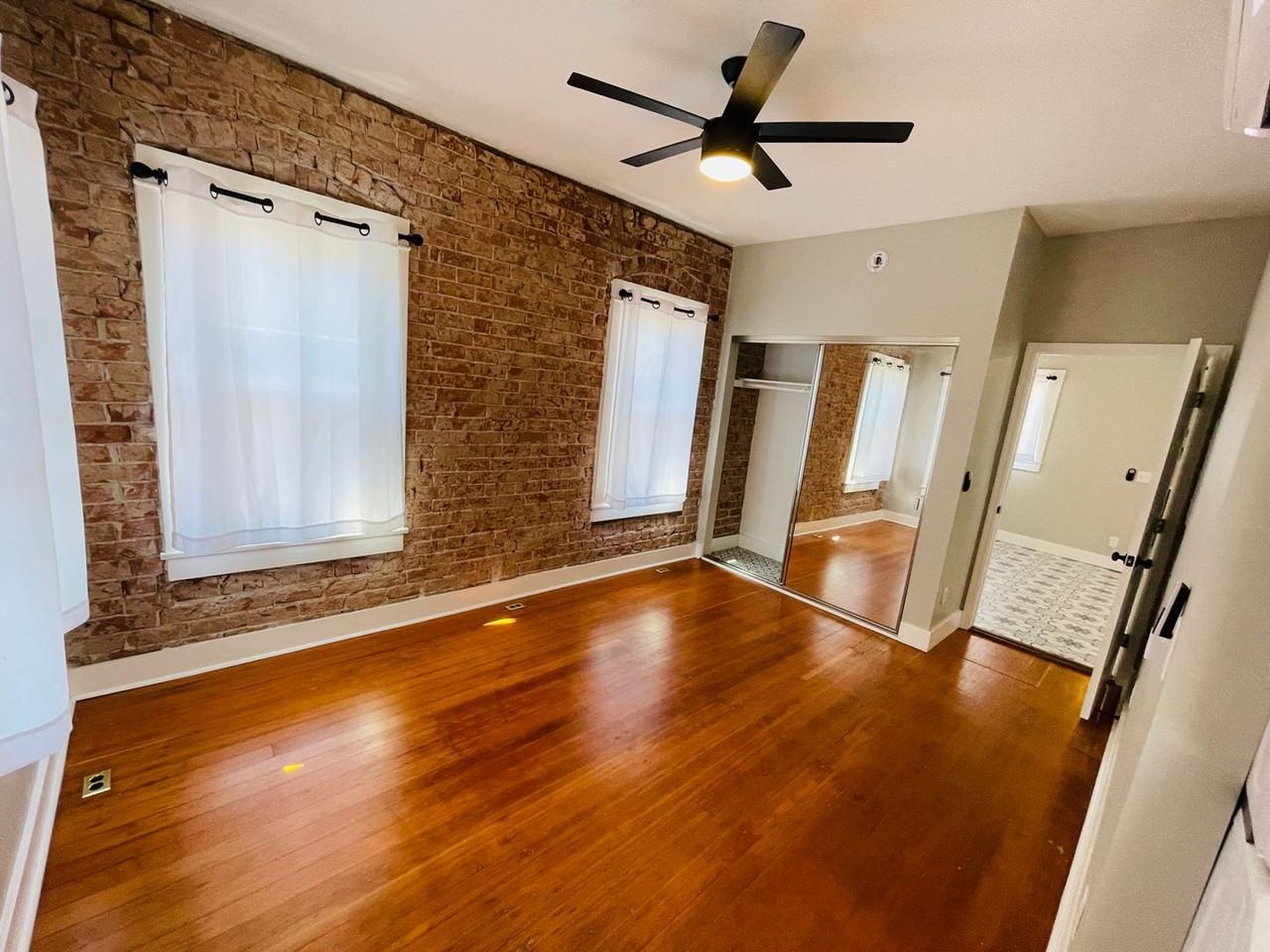 709 N Arizona Ave - Photo 4 of 23