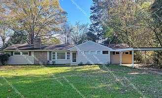 4260 Camellia Dr - Photo 1 of 1