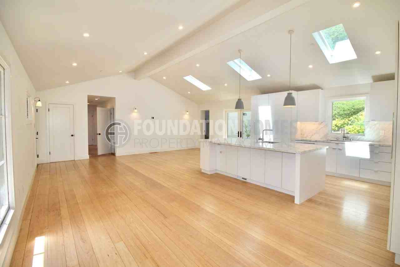 107 Bretano Way - Photo 3 of 33