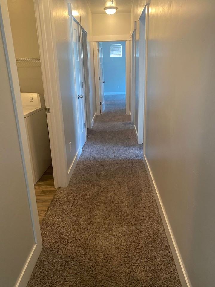 90 W Silver Springs Dr - Photo 6 of 15