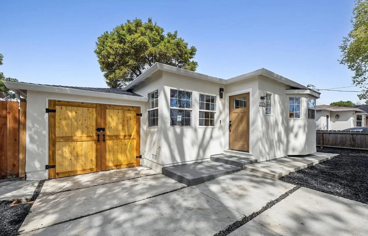 2335 Ralmar Ave - Photo 2 of 33