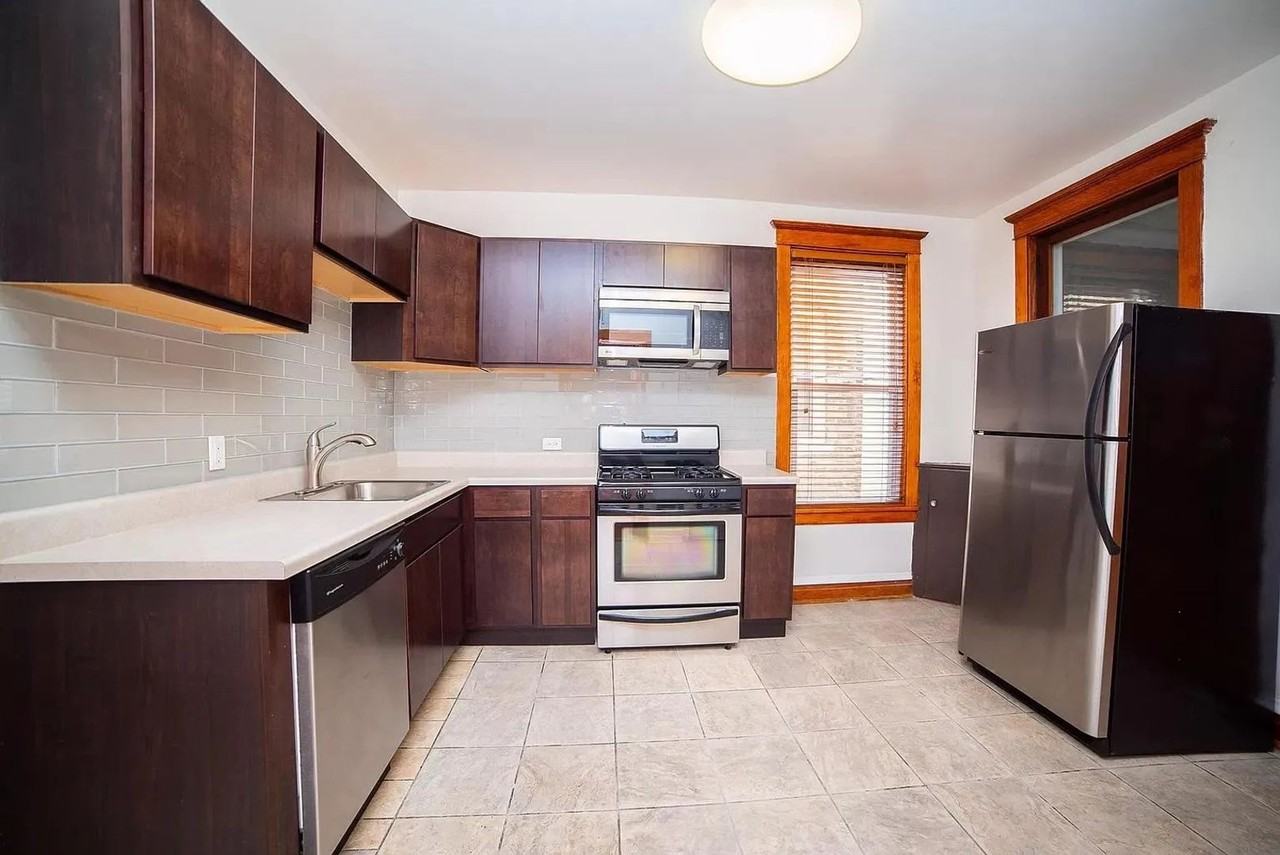 1438 N Central Park Ave #2 - Photo 5 of 19