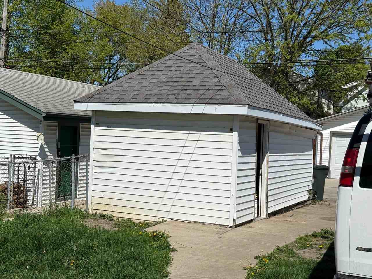 1942 S 69th St - Photo 2 of 9