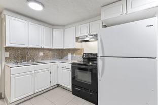 4320-4328 NE Maywood Place - Photo 1 of 1