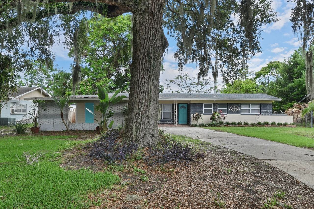 3300 Flowertree Rd - Photo 2 of 30