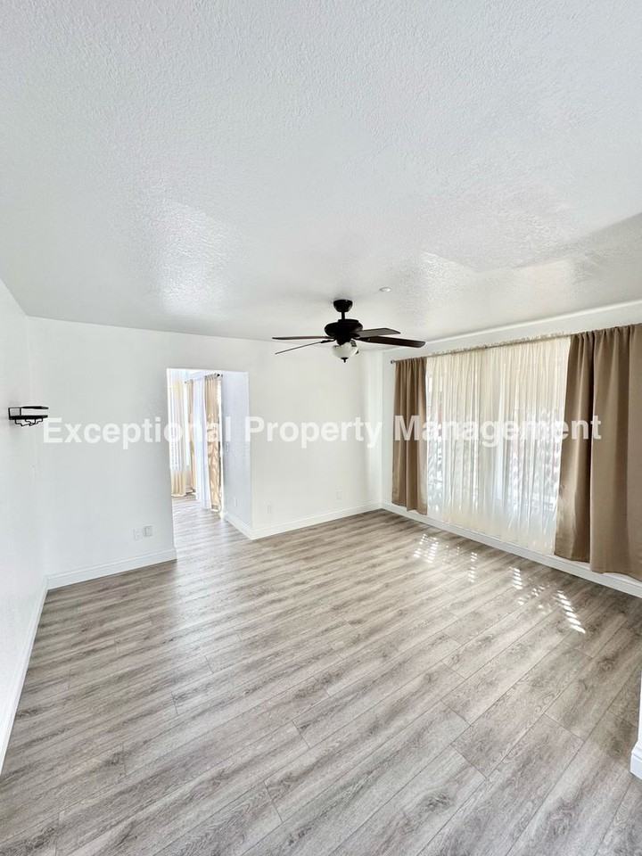 11748 San Ribas Rd - Photo 4 of 23