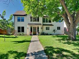 featured image of 3213 Northwest Pkwy