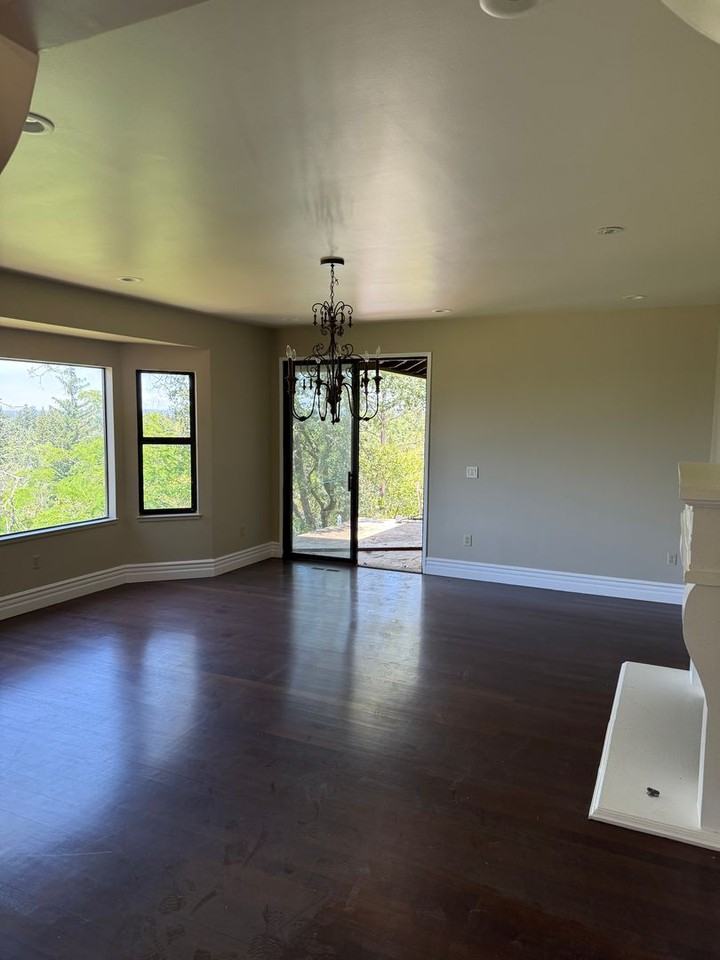 9545 Oak Leaf Way - Photo 7 of 16