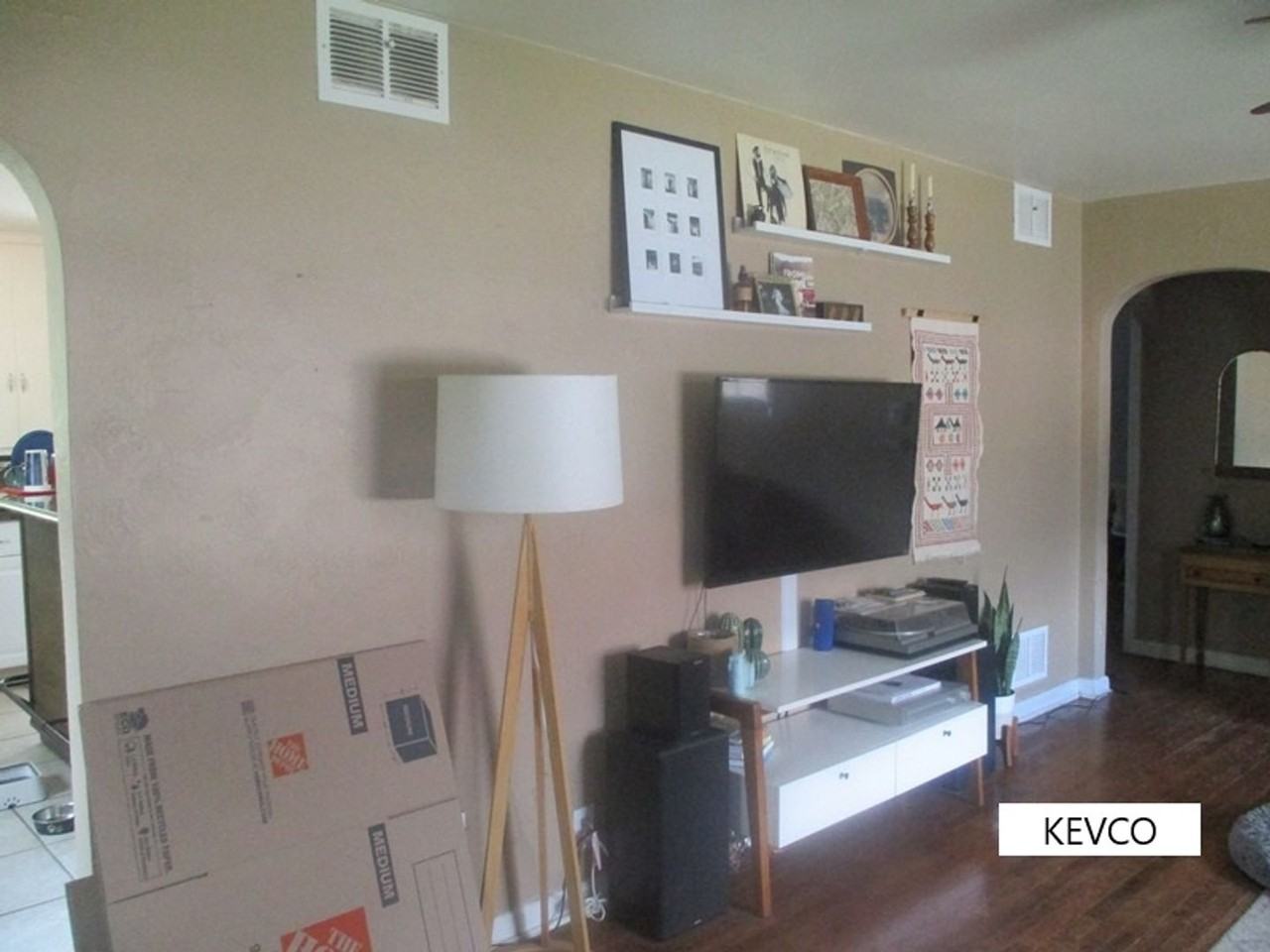 821 W Myrtle St - Photo 3 of 10