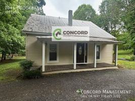 featured image of 7046 Brookbank Rd