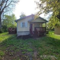 featured image of 3101 S Lyons Ave