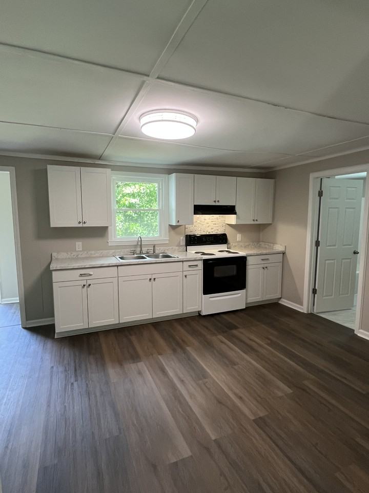239 Thorn Dr #NA - Photo 3 of 14