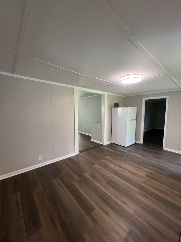 239 Thorn Dr #NA - Photo 4 of 14