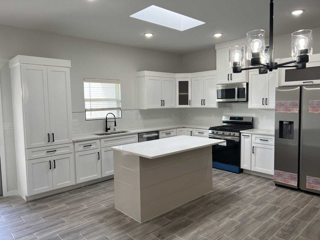 11490 Summer Dr #A - Photo 6 of 41