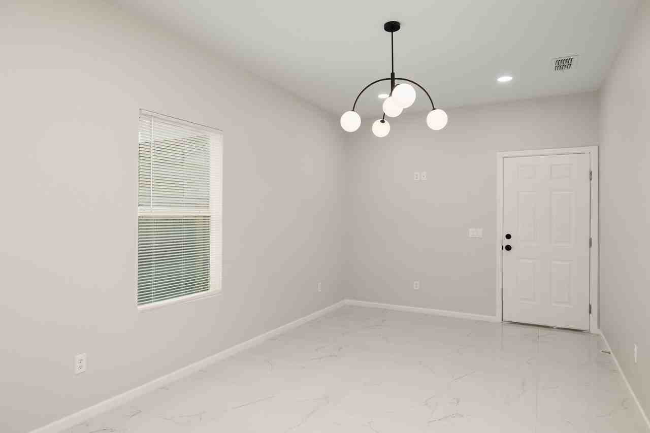 3671 N Mezcal Dr #3 - Photo 5 of 7