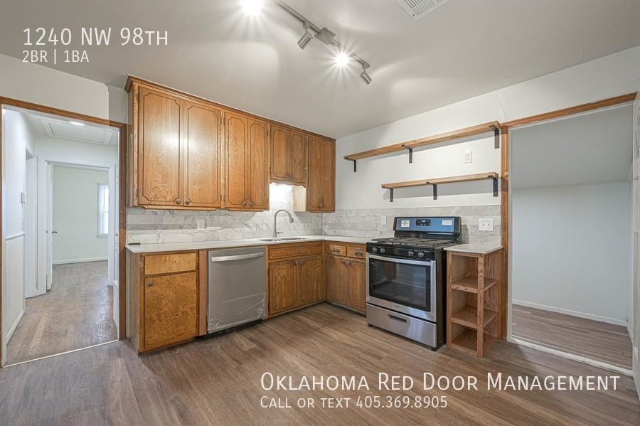 1240 Nw 98th St - Photo 2 of 26