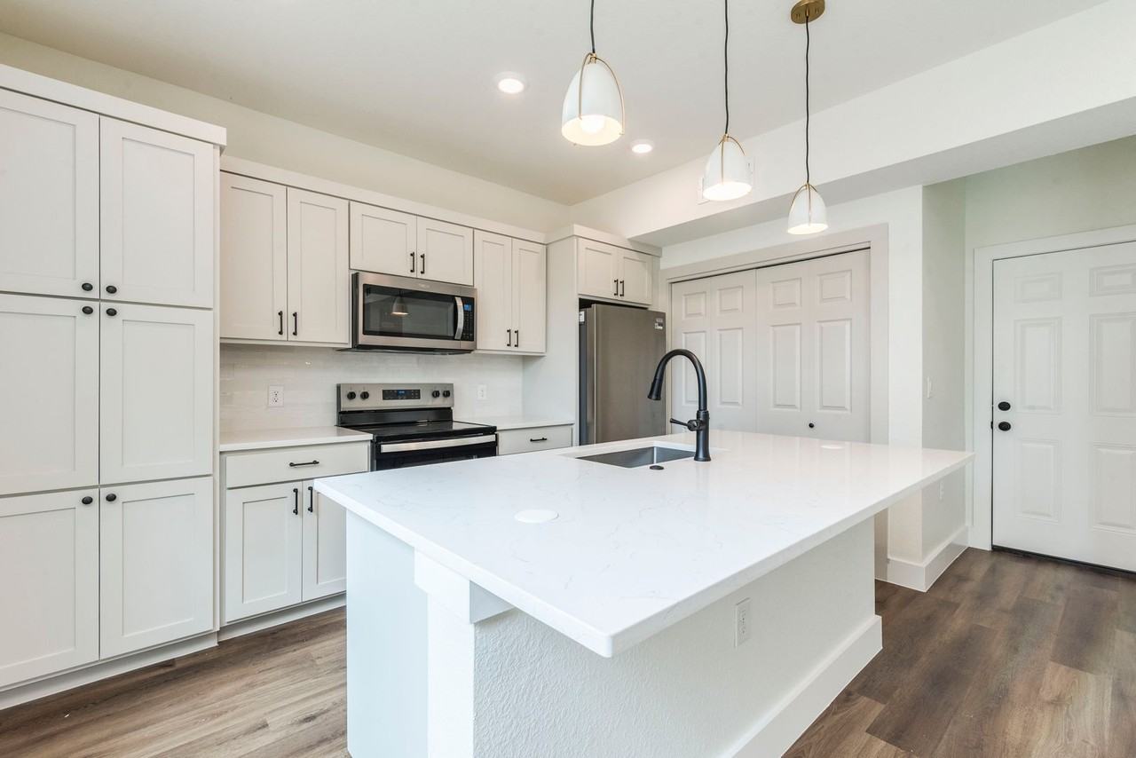 3702 Tower View Ct #A - Photo 5 of 33