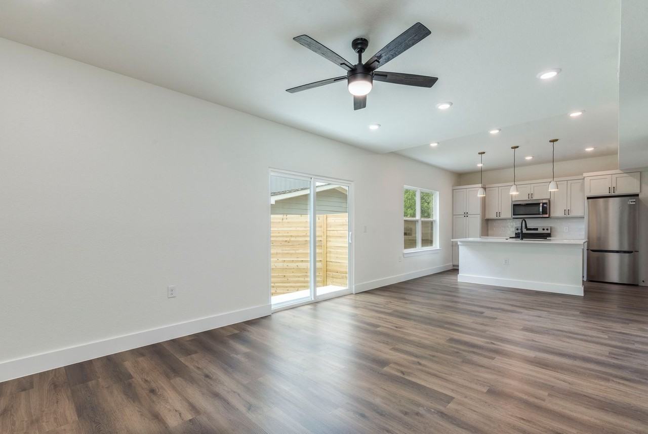 3702 Tower View Ct #A - Photo 2 of 33