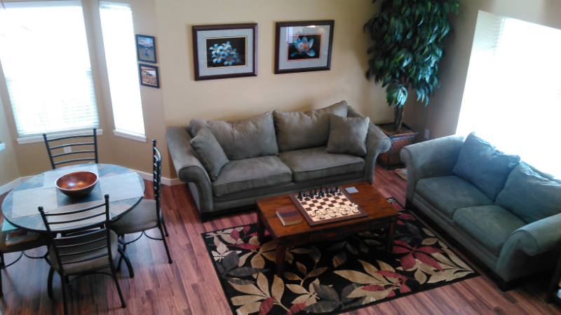 2342 Valley Forge Ave - Photo 5 of 7