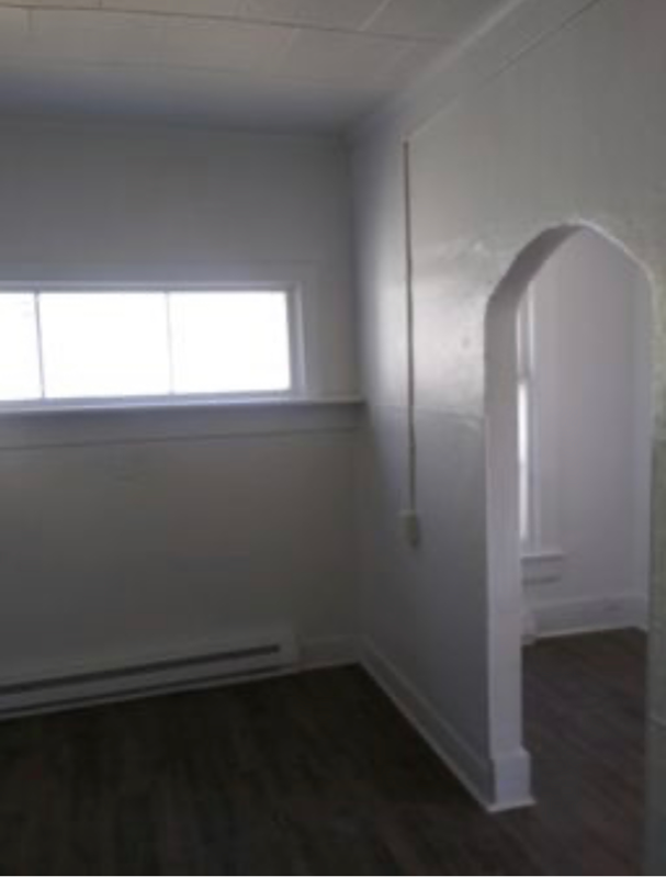 1024 W 5th St #1 - Photo 2 of 5