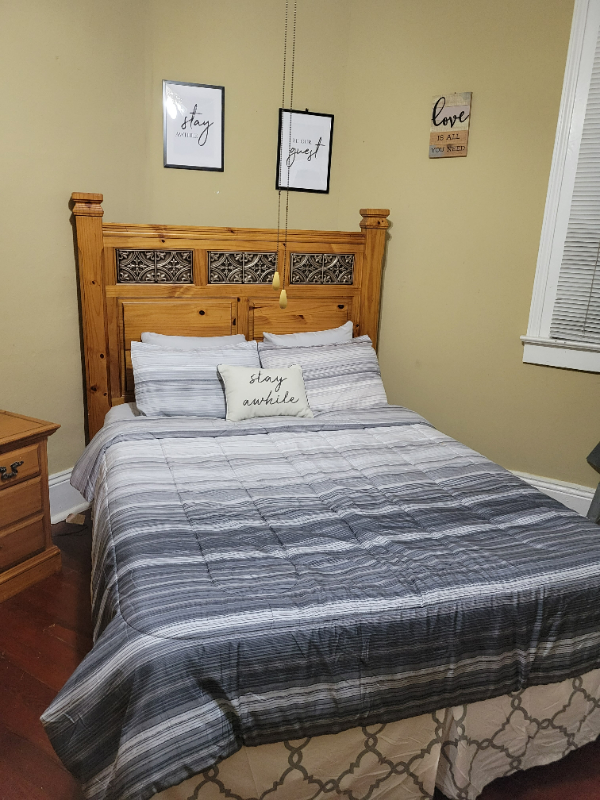 1022 N Broad St - Photo 4 of 7