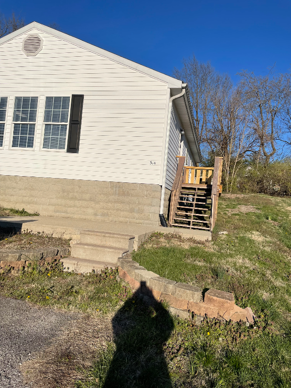 314 N 6th St - Photo 2 of 9