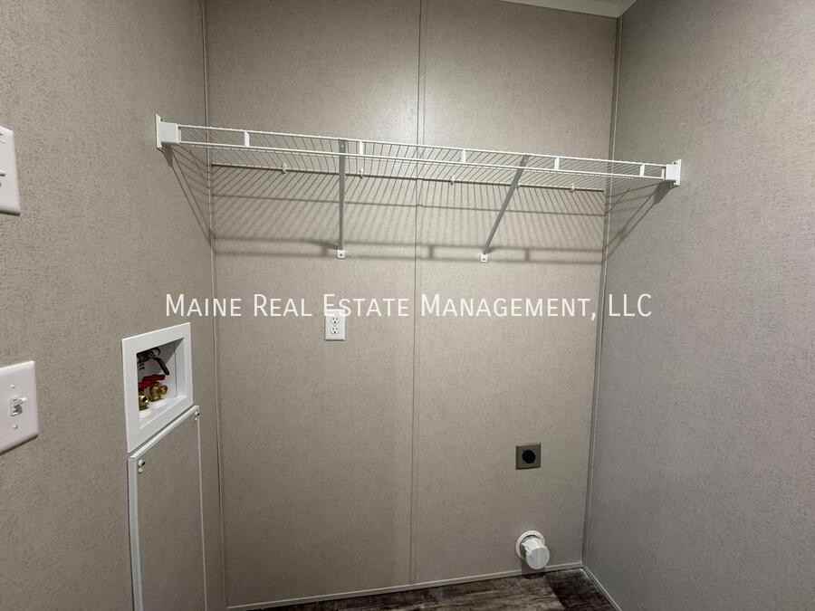 131 D St - Photo 3 of 13