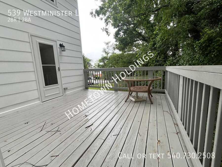 539 Westminister Ln - Photo 2 of 14