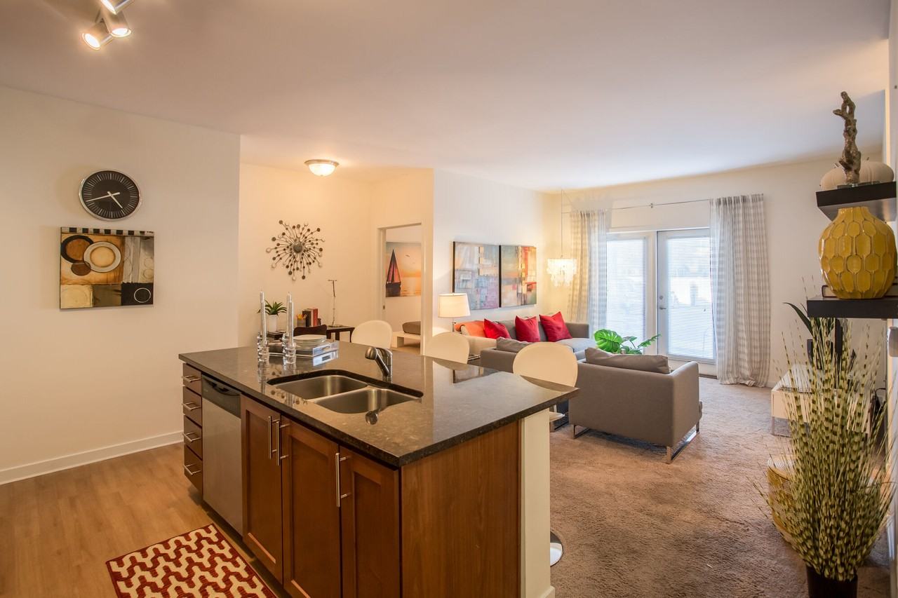 Greenwich Village - Photo 2 of 12