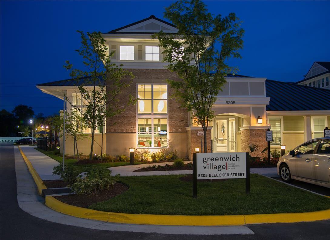 Greenwich Village - Photo 4 of 12