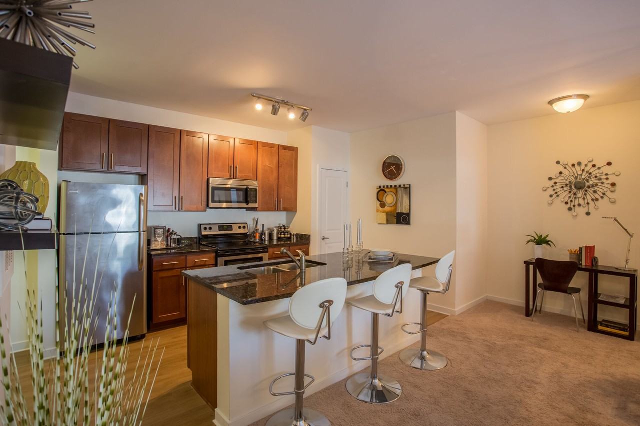 Greenwich Village - Photo 6 of 12