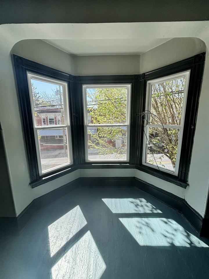 19 South Ann Street - Photo 3 of 9