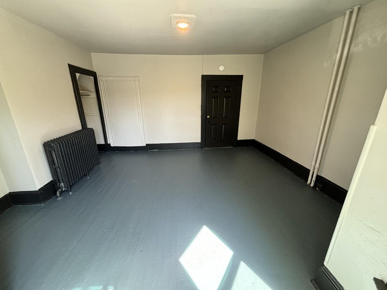 19 South Ann Street - Photo 5 of 9