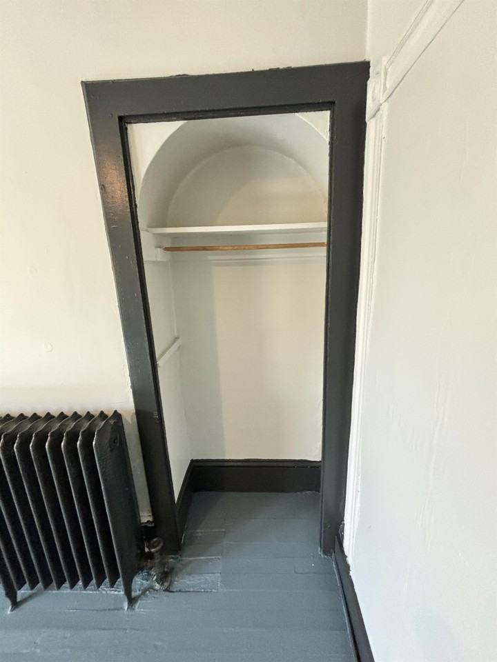 19 South Ann Street - Photo 6 of 9