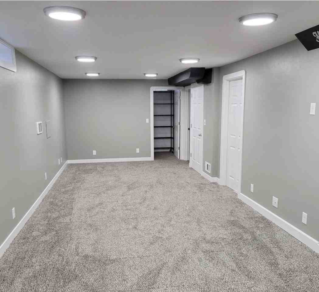 187 N Pinehurst Ave #BSMT - SC - Photo 3 of 10