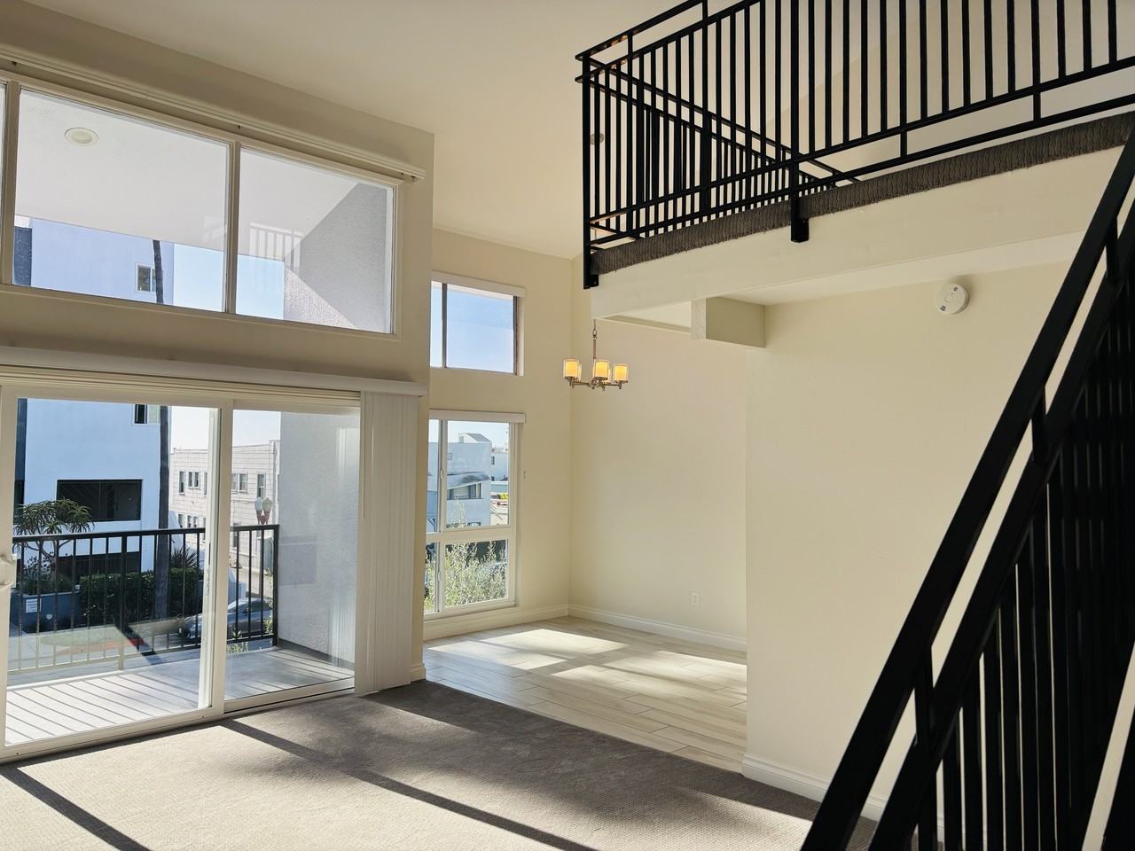 CATALINA COVE APARTMENTS - Photo 2 of 21