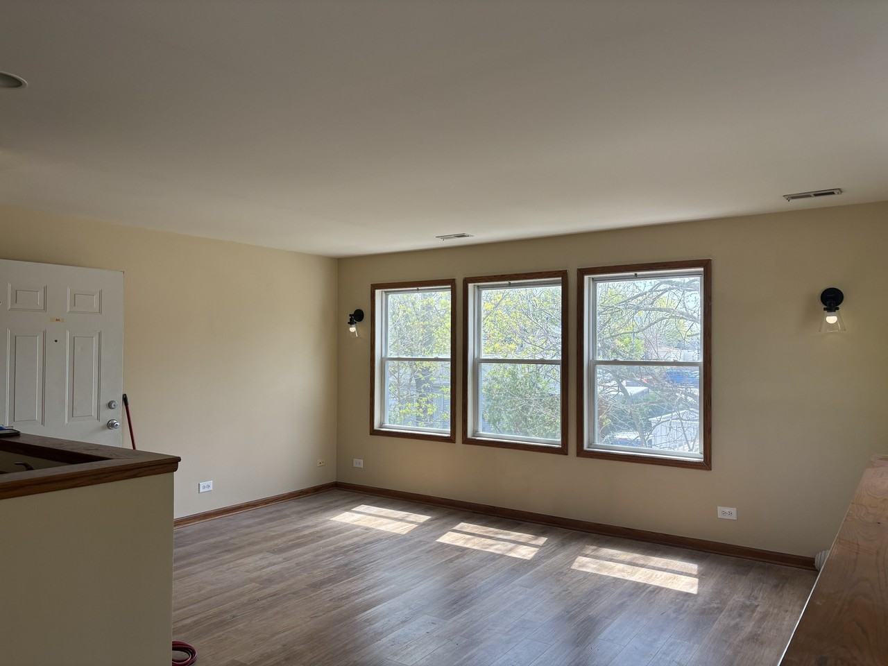 181 N Main Street - Photo 3 of 10