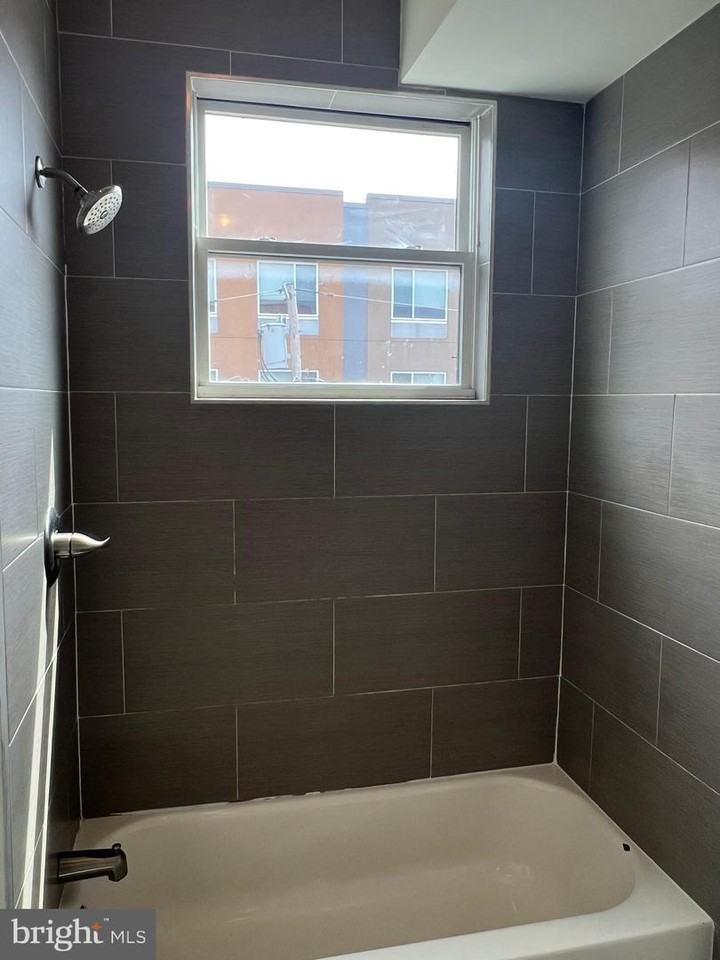 Cecil B. Moore 1535 - Photo 4 of 50