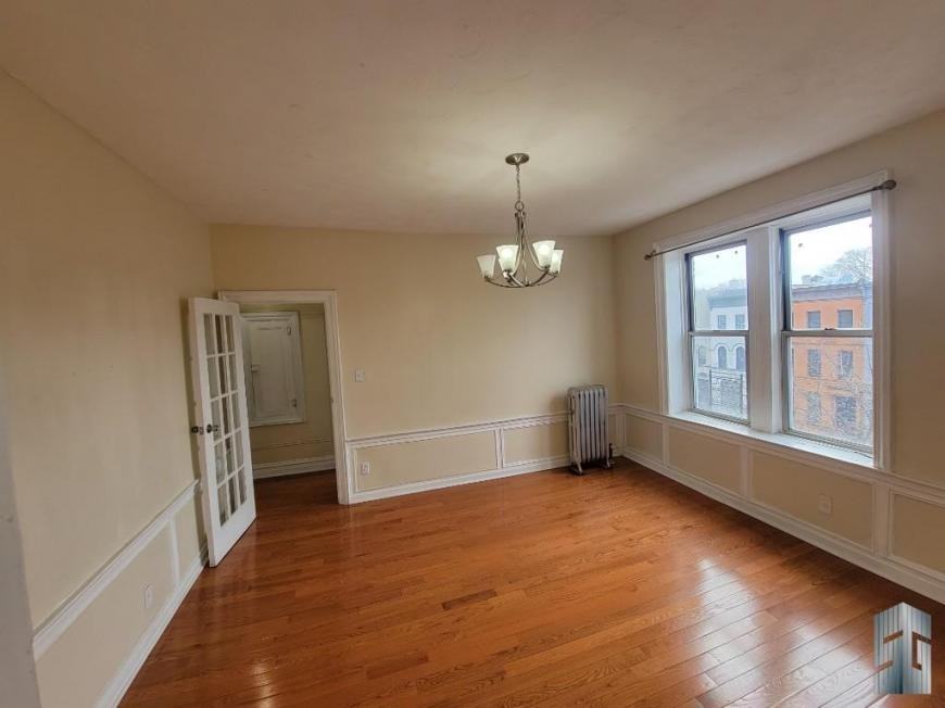 1451 Pacific St - Photo 2 of 10