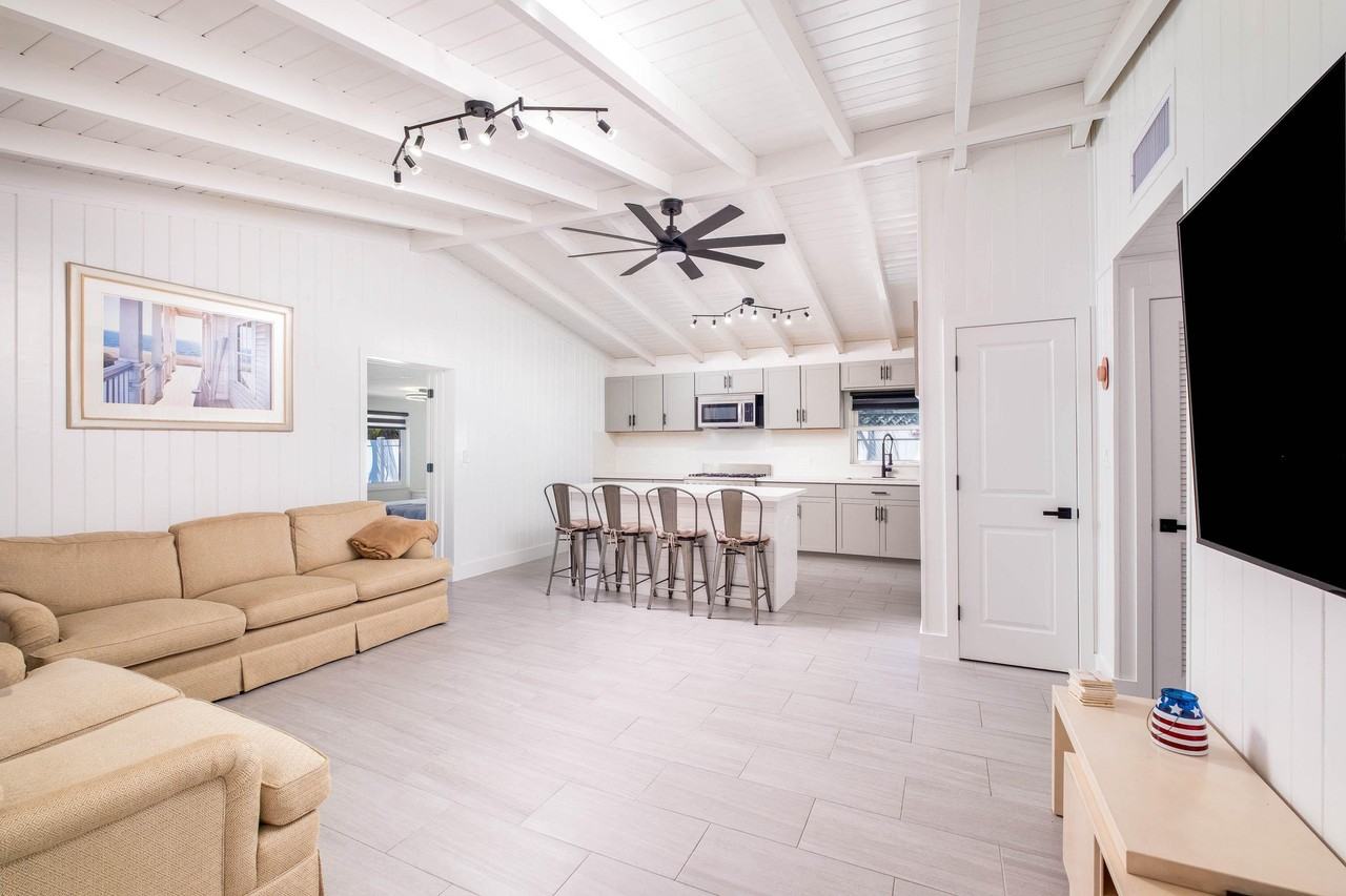 147 Plantation Ave - Photo 6 of 50