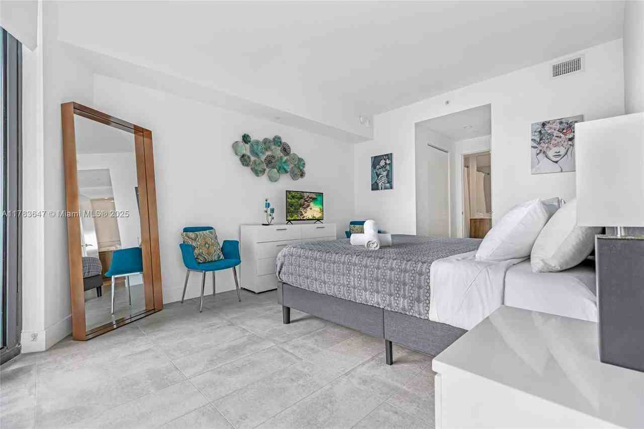 501 NE 31 St #3307 - Photo 3 of 28