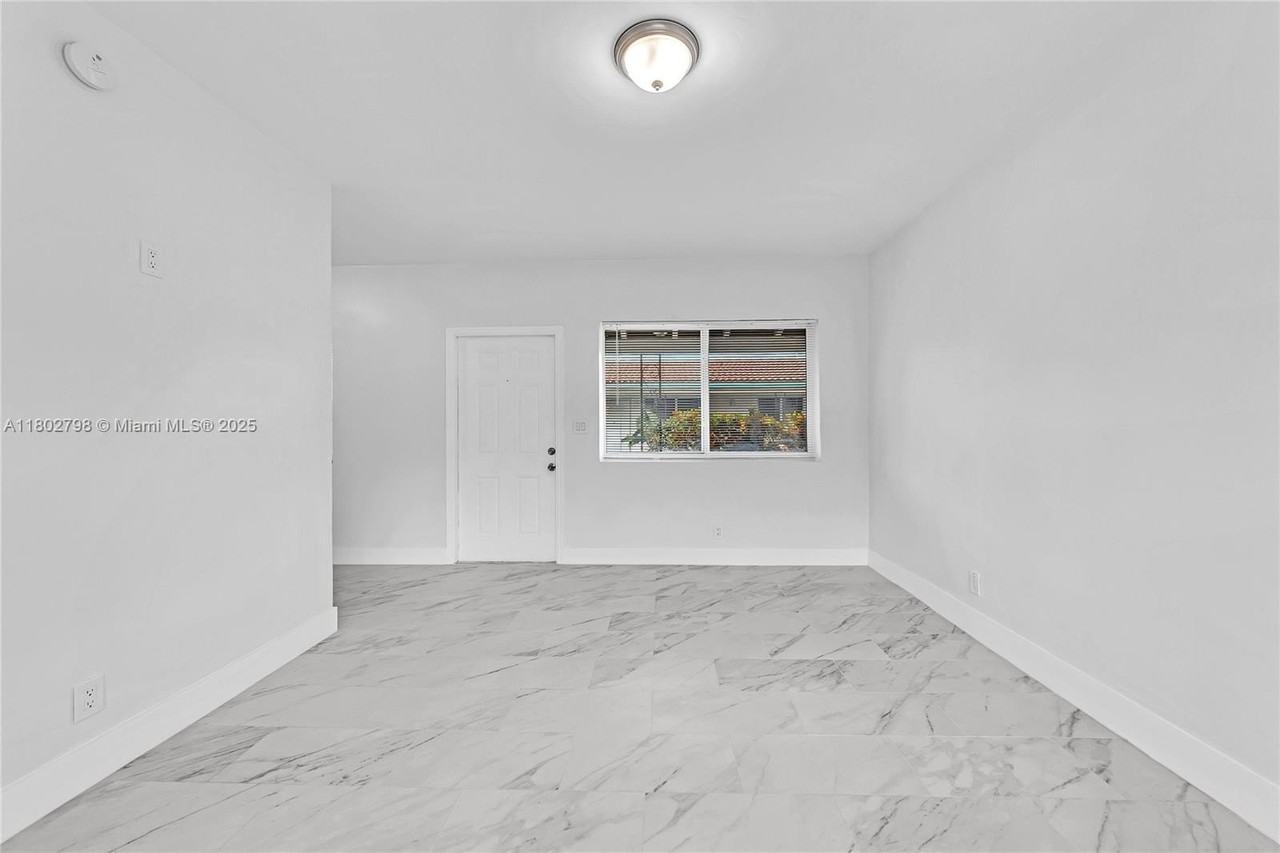 1839 Funston St #2 - Photo 6 of 21